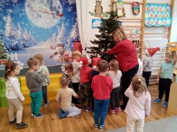 2025-12-02 Piernikowo i lukrowo u Biedronek